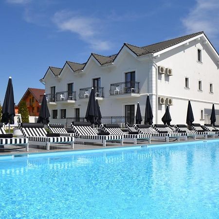 Krystal Boutique Mansion Otel Hunedoara Dış mekan fotoğraf