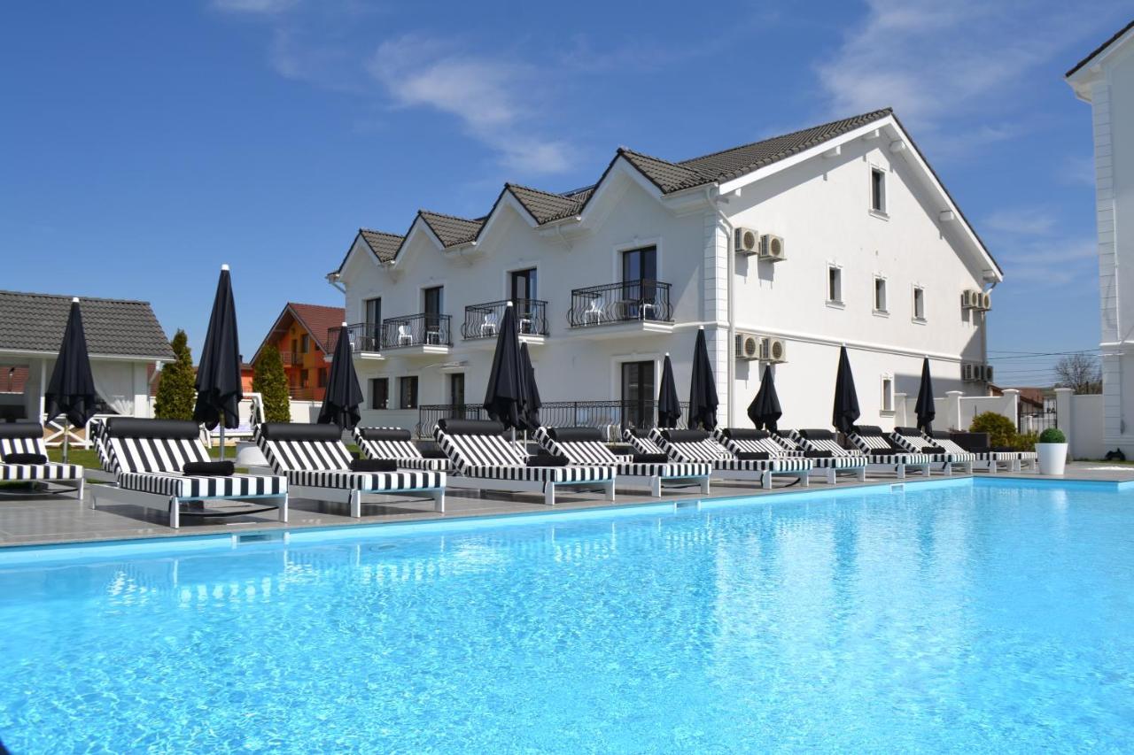 Krystal Boutique Mansion Otel Hunedoara Dış mekan fotoğraf