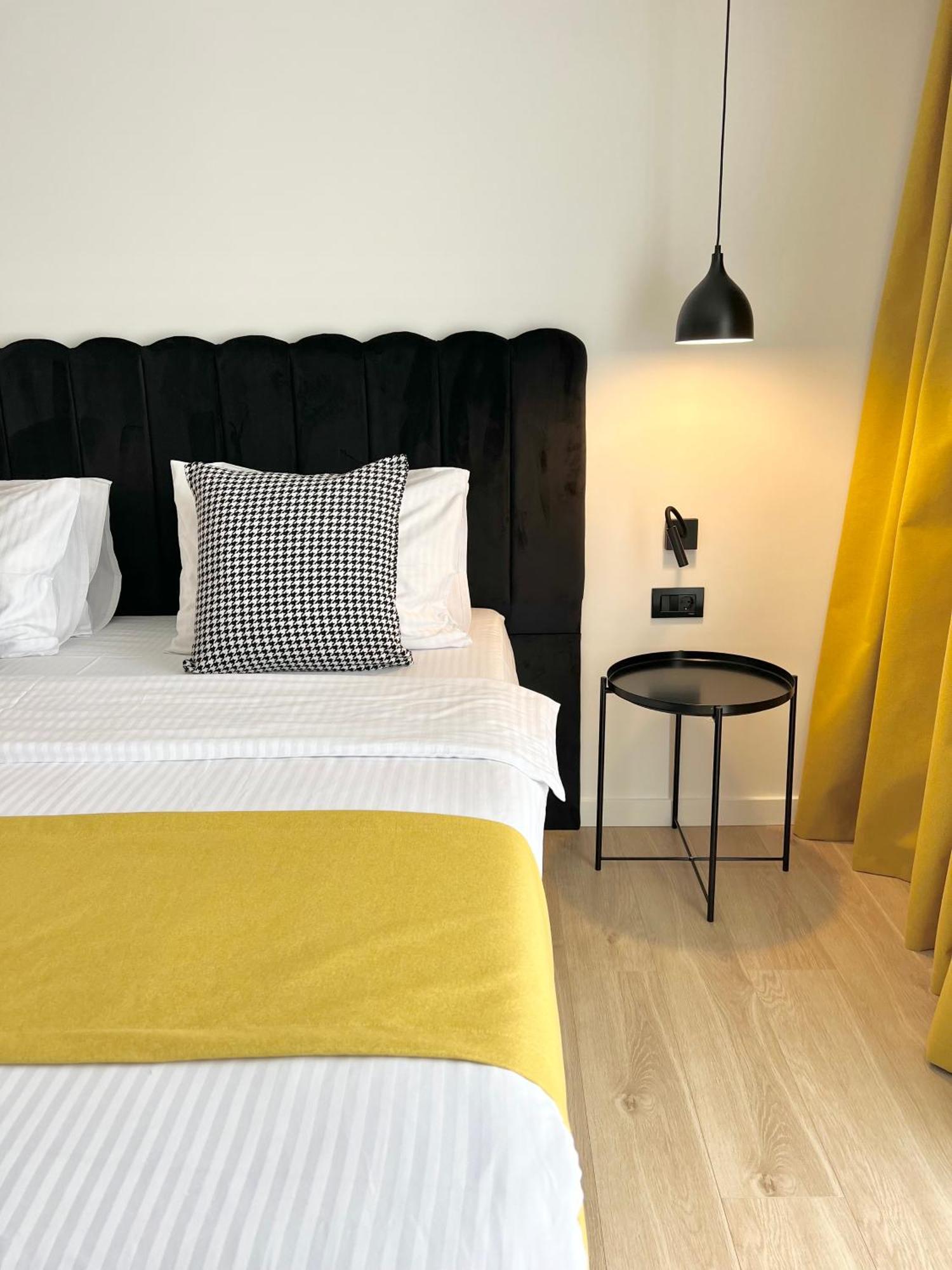 Krystal Boutique Mansion Otel Hunedoara Dış mekan fotoğraf