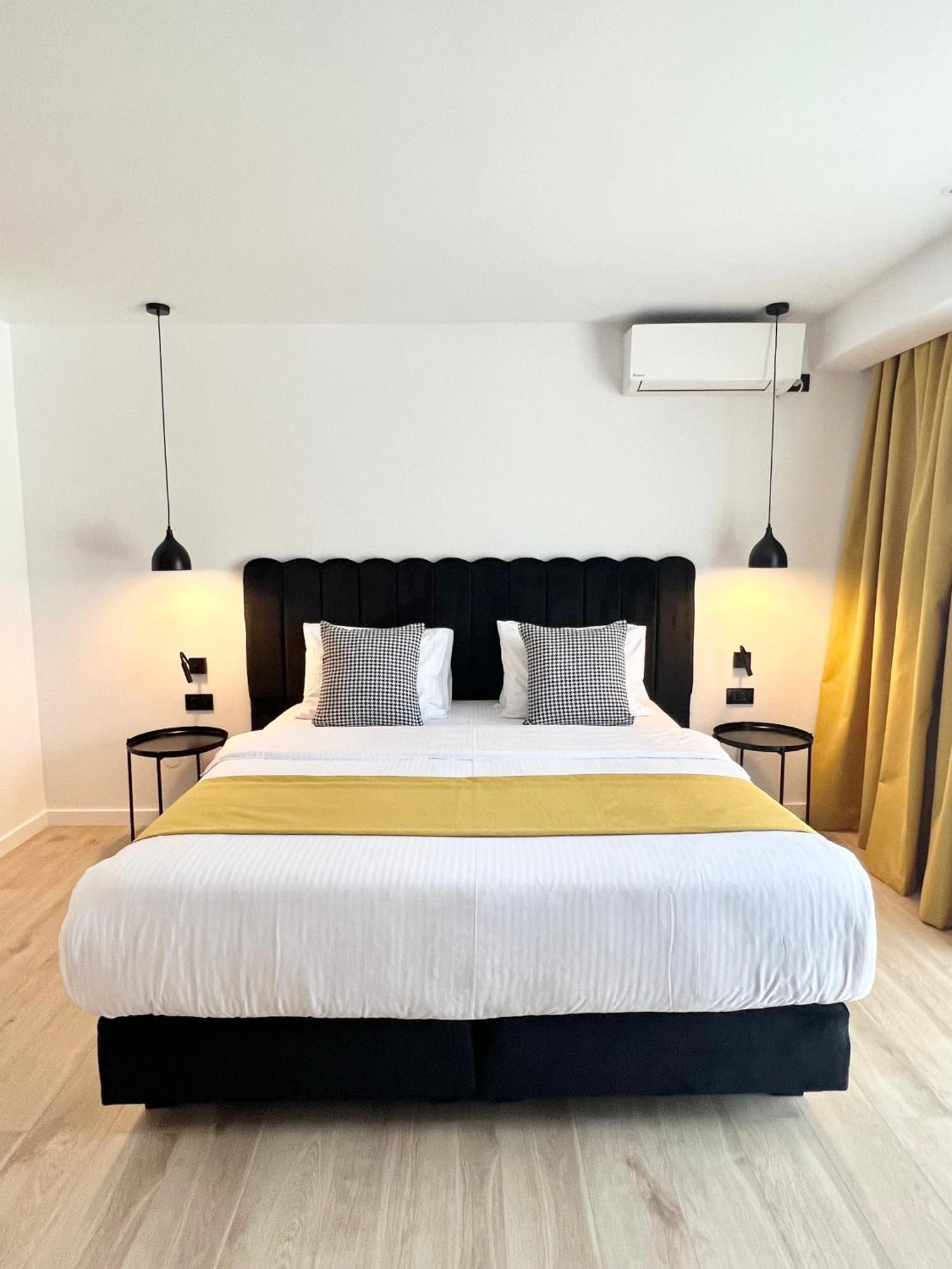 Krystal Boutique Mansion Otel Hunedoara Dış mekan fotoğraf