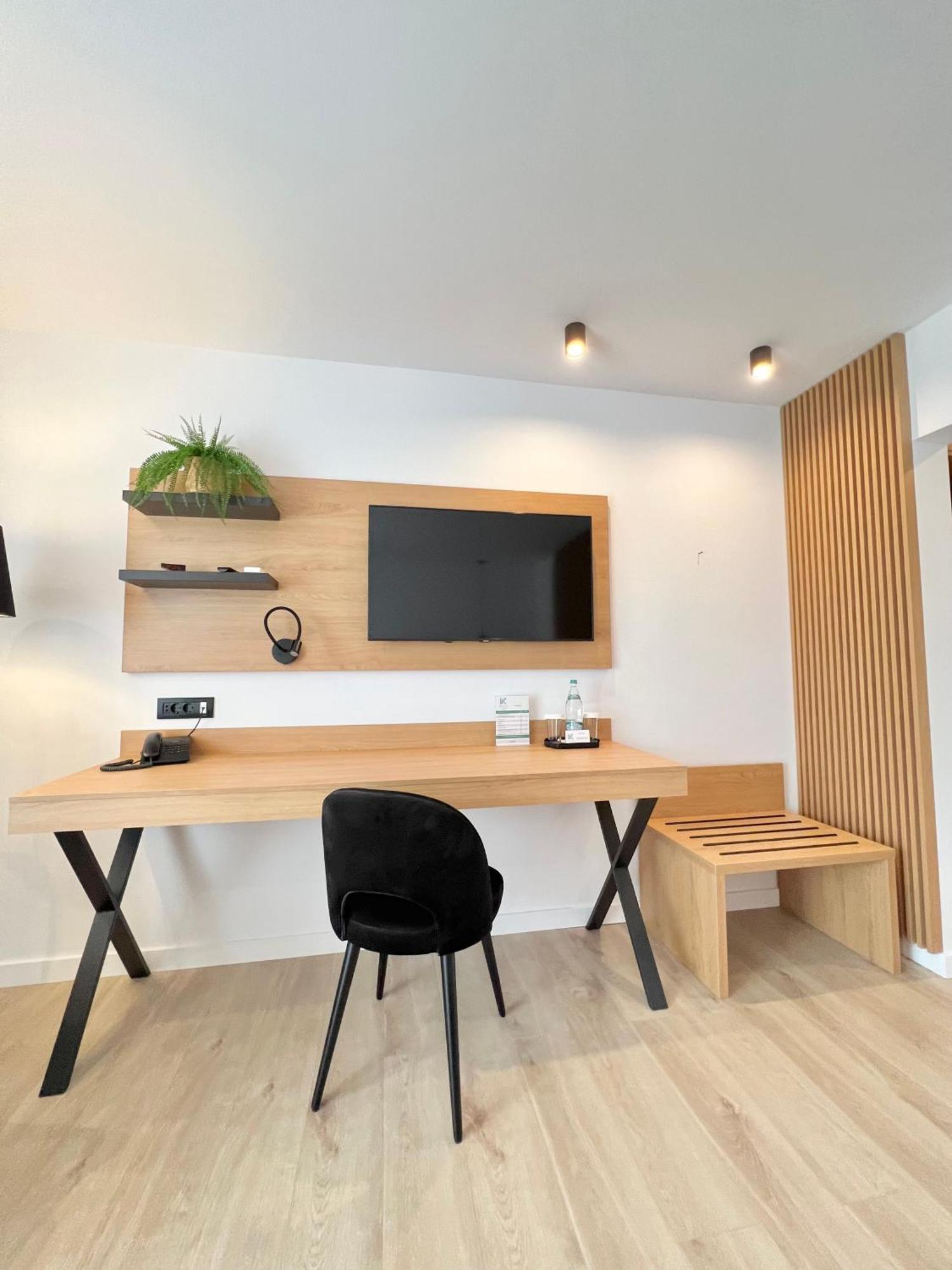 Krystal Boutique Mansion Otel Hunedoara Dış mekan fotoğraf