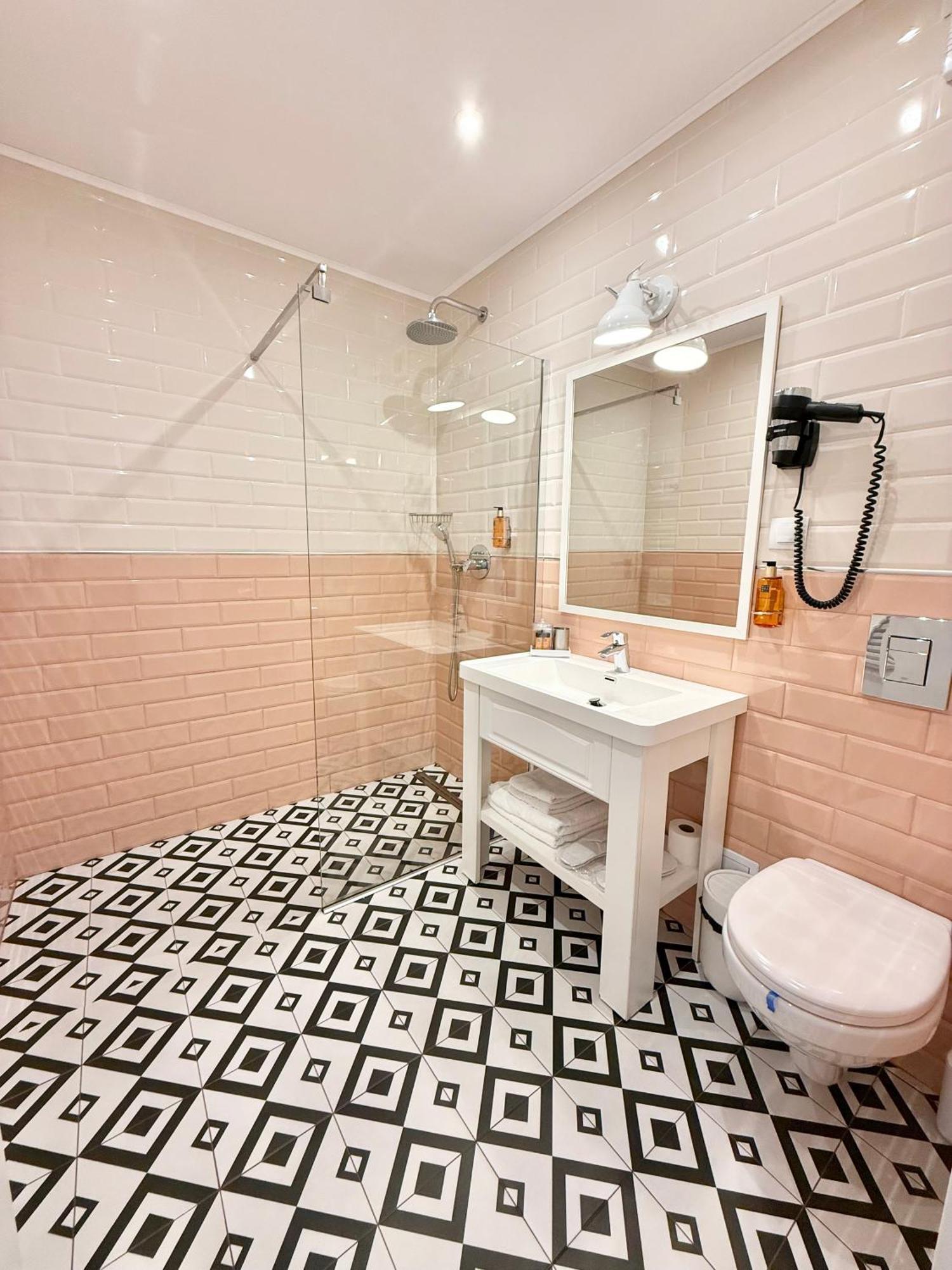 Krystal Boutique Mansion Otel Hunedoara Dış mekan fotoğraf