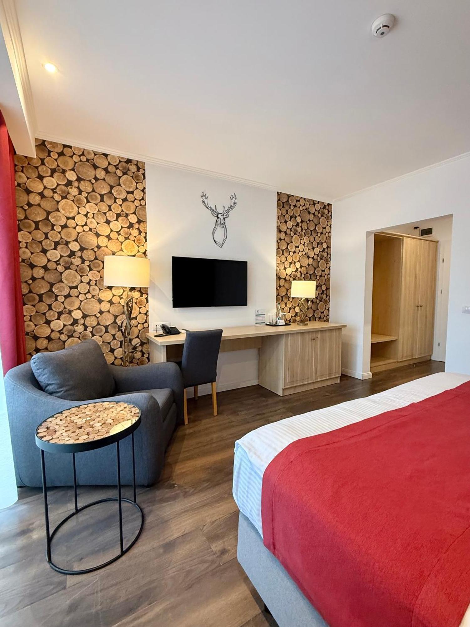 Krystal Boutique Mansion Otel Hunedoara Dış mekan fotoğraf