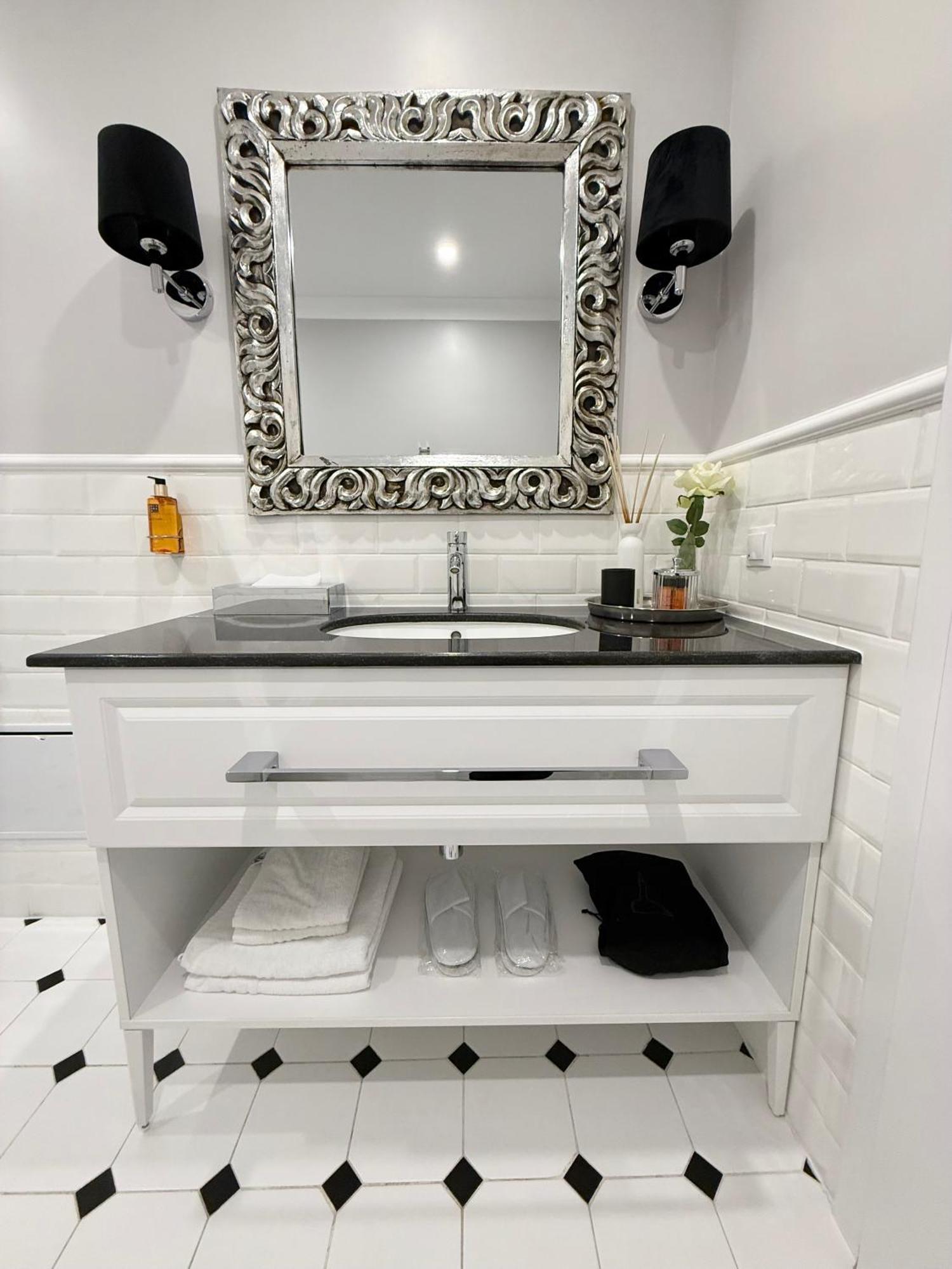 Krystal Boutique Mansion Otel Hunedoara Dış mekan fotoğraf