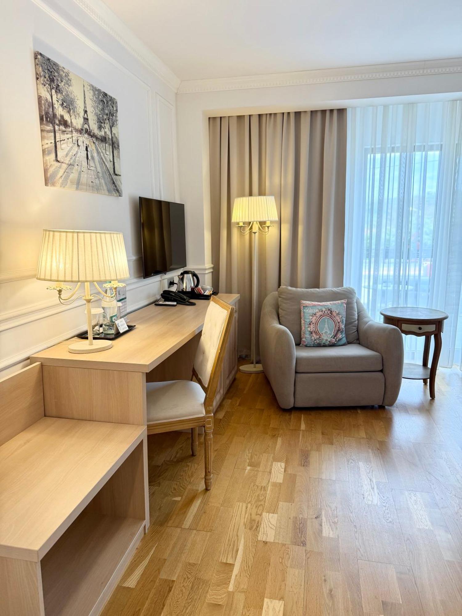 Krystal Boutique Mansion Otel Hunedoara Dış mekan fotoğraf